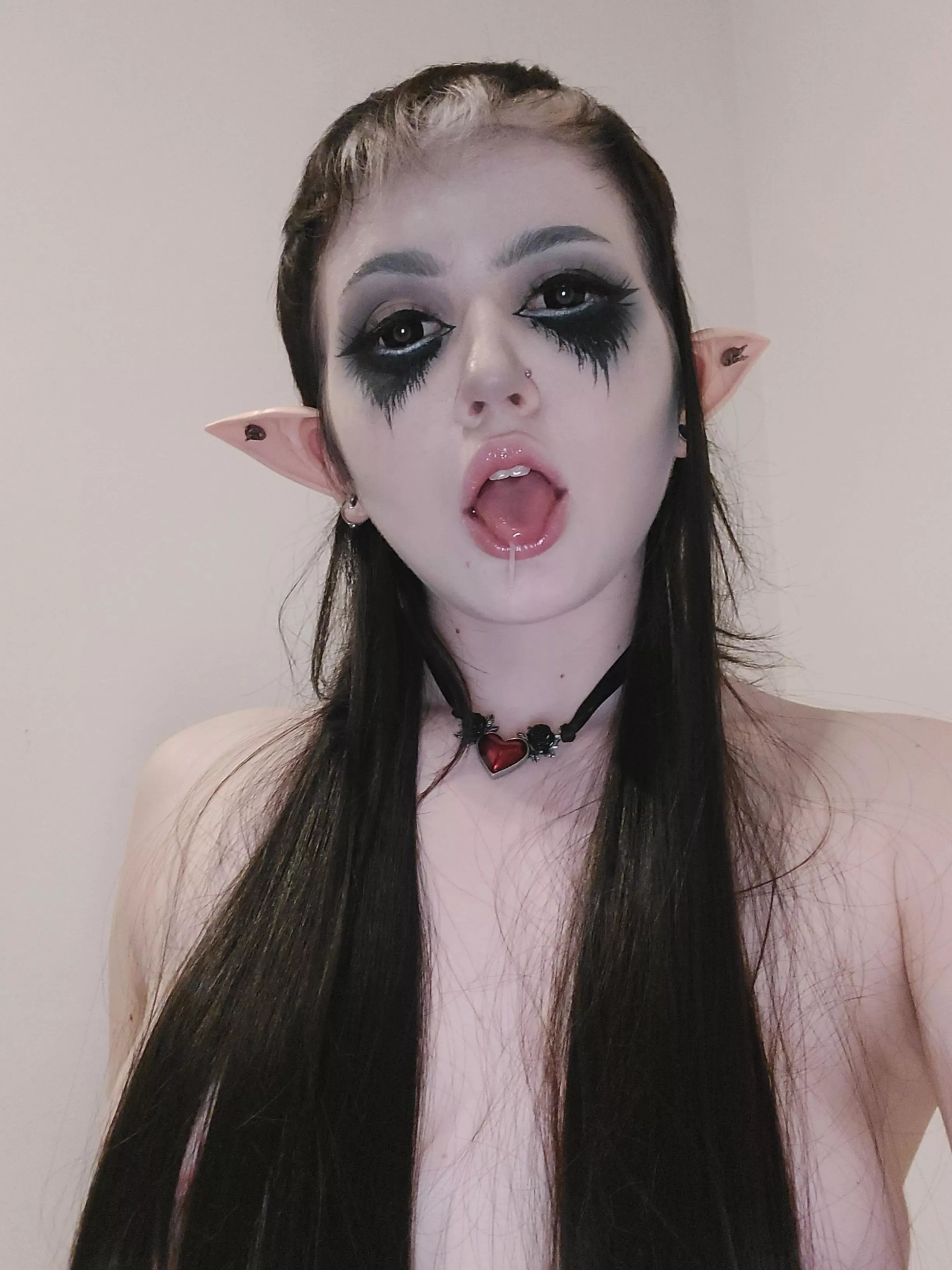 How I would watch you building my PC 🥹🙏 [Enby]