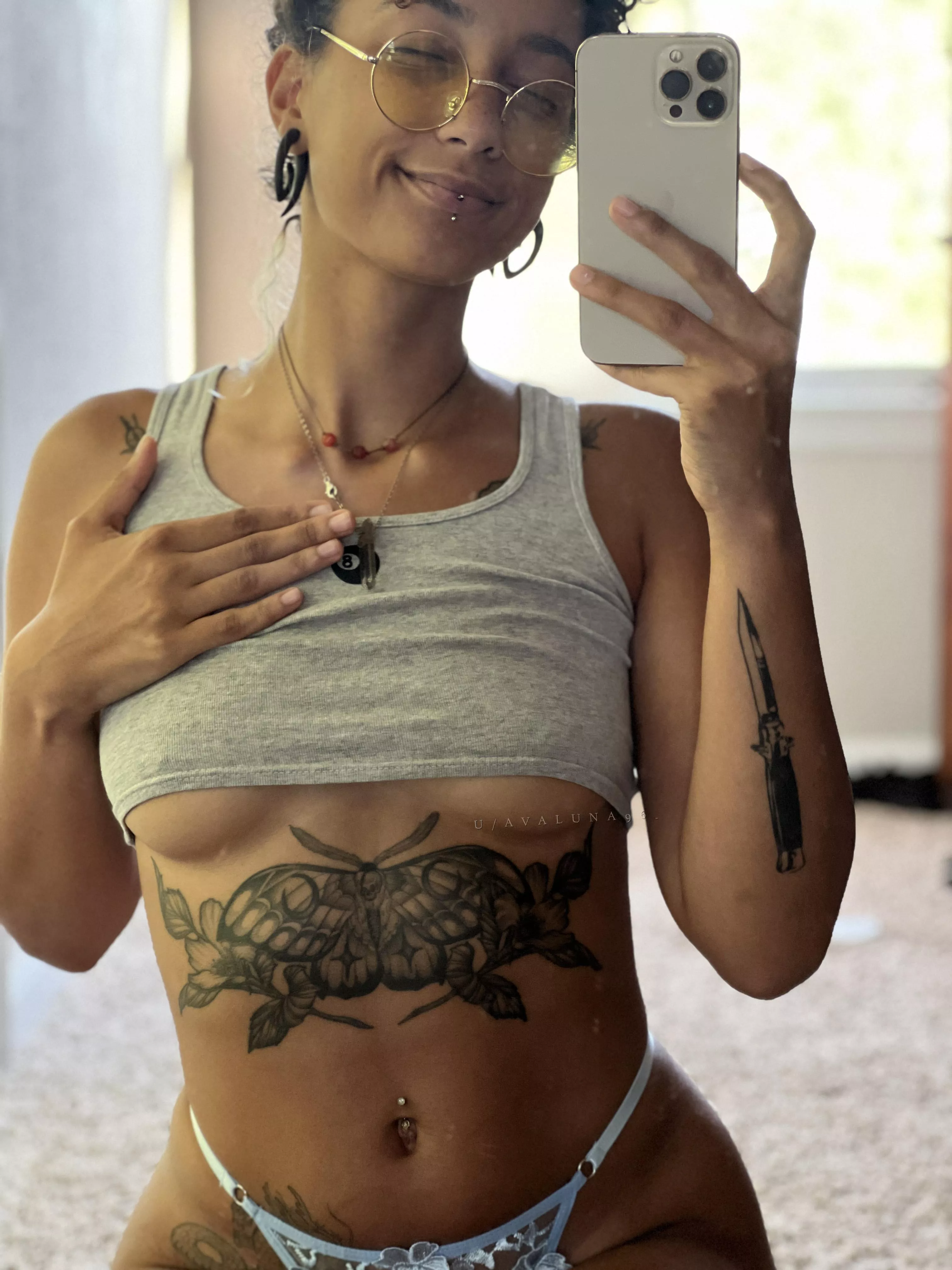 I was told I had an inbetweenie... and I really like that haha