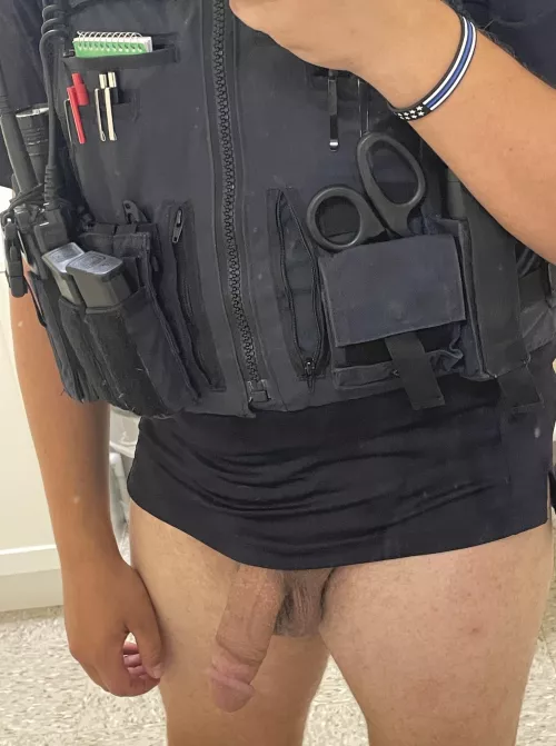 Just hanging out.. come chat!