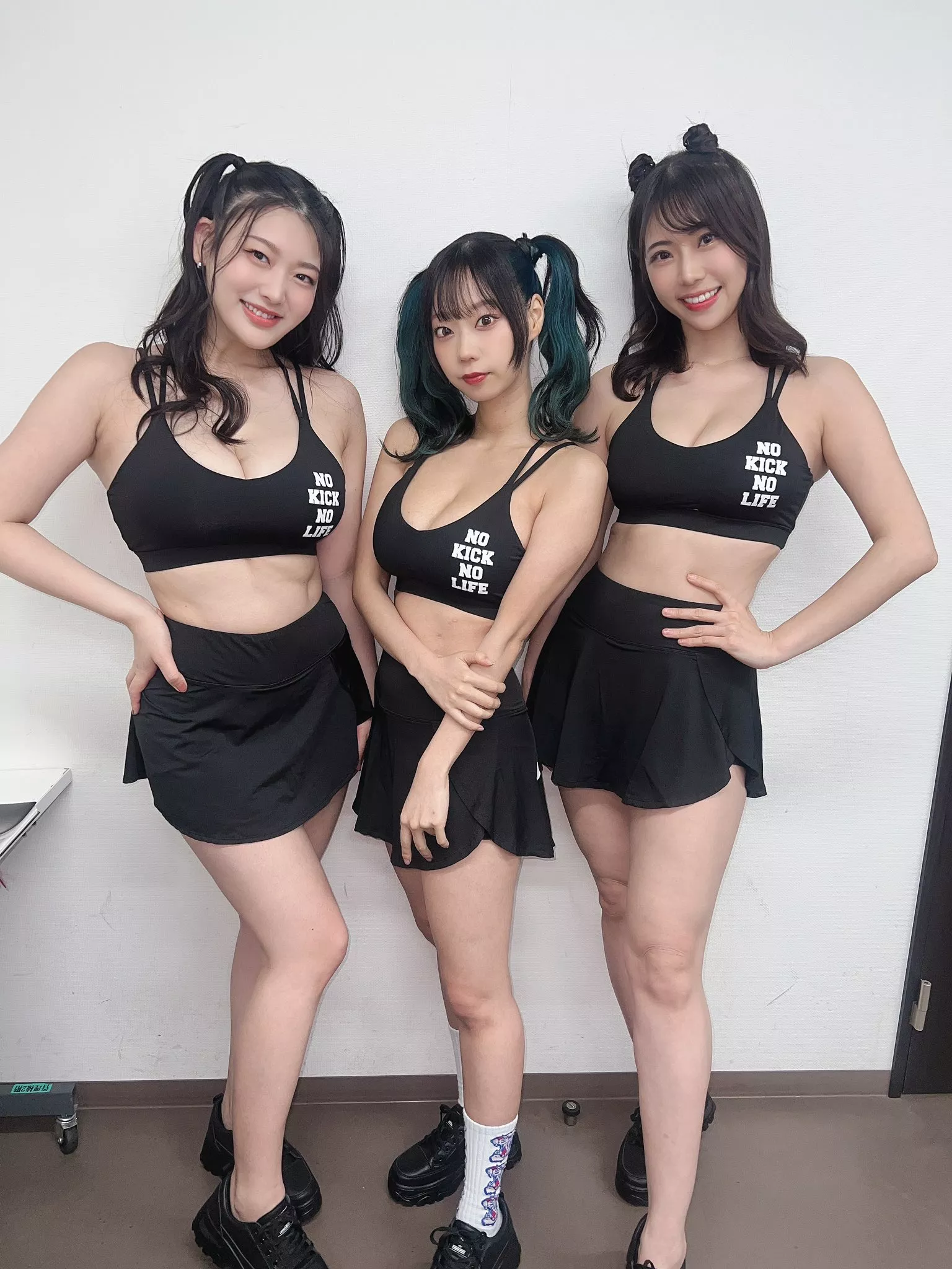 Kei Fubuki, Hikaru Aoyama & Fumina Suzuki (L-R)