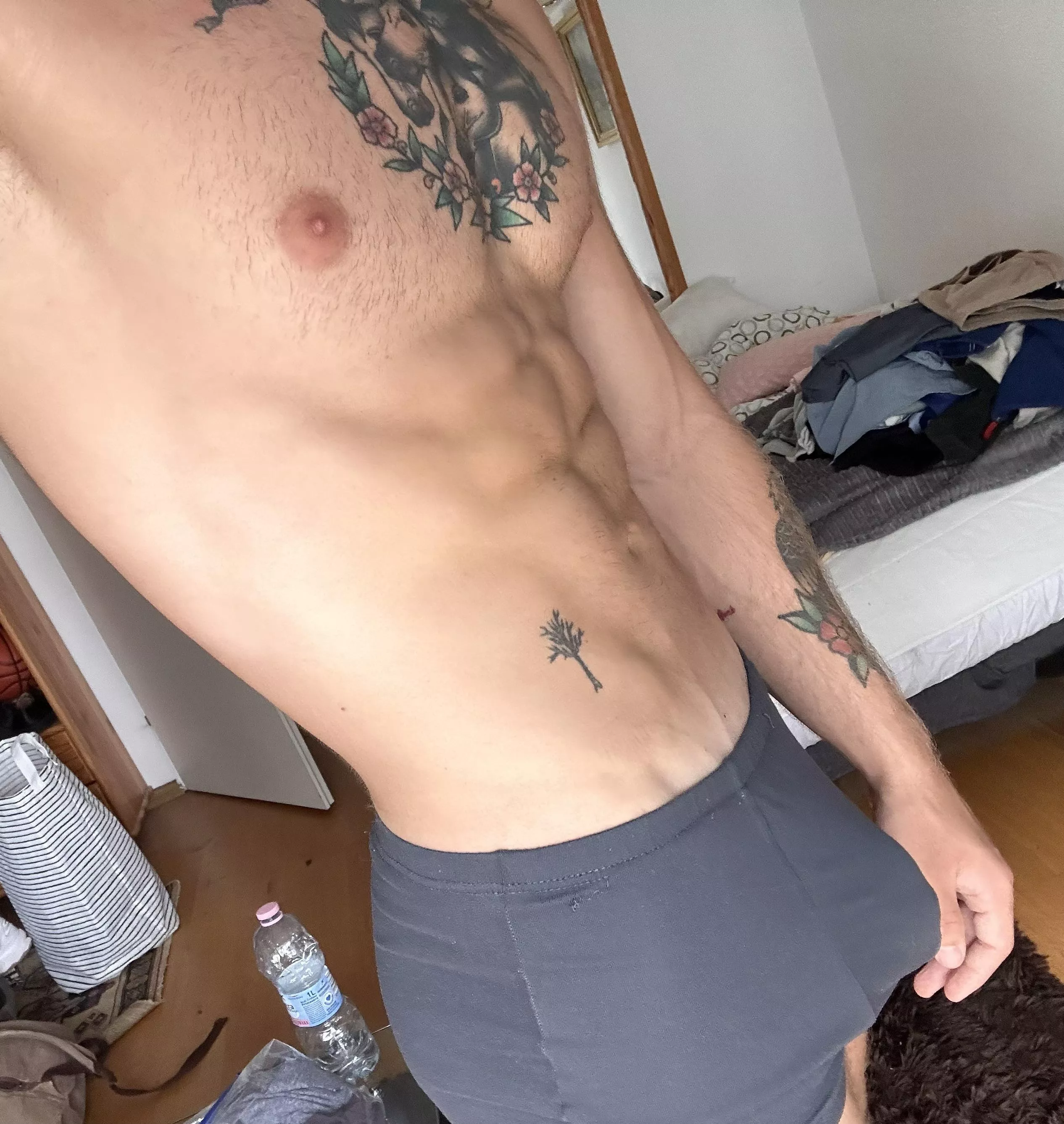 Kiss me if I’m wrong, but is your name Easy Bottom?