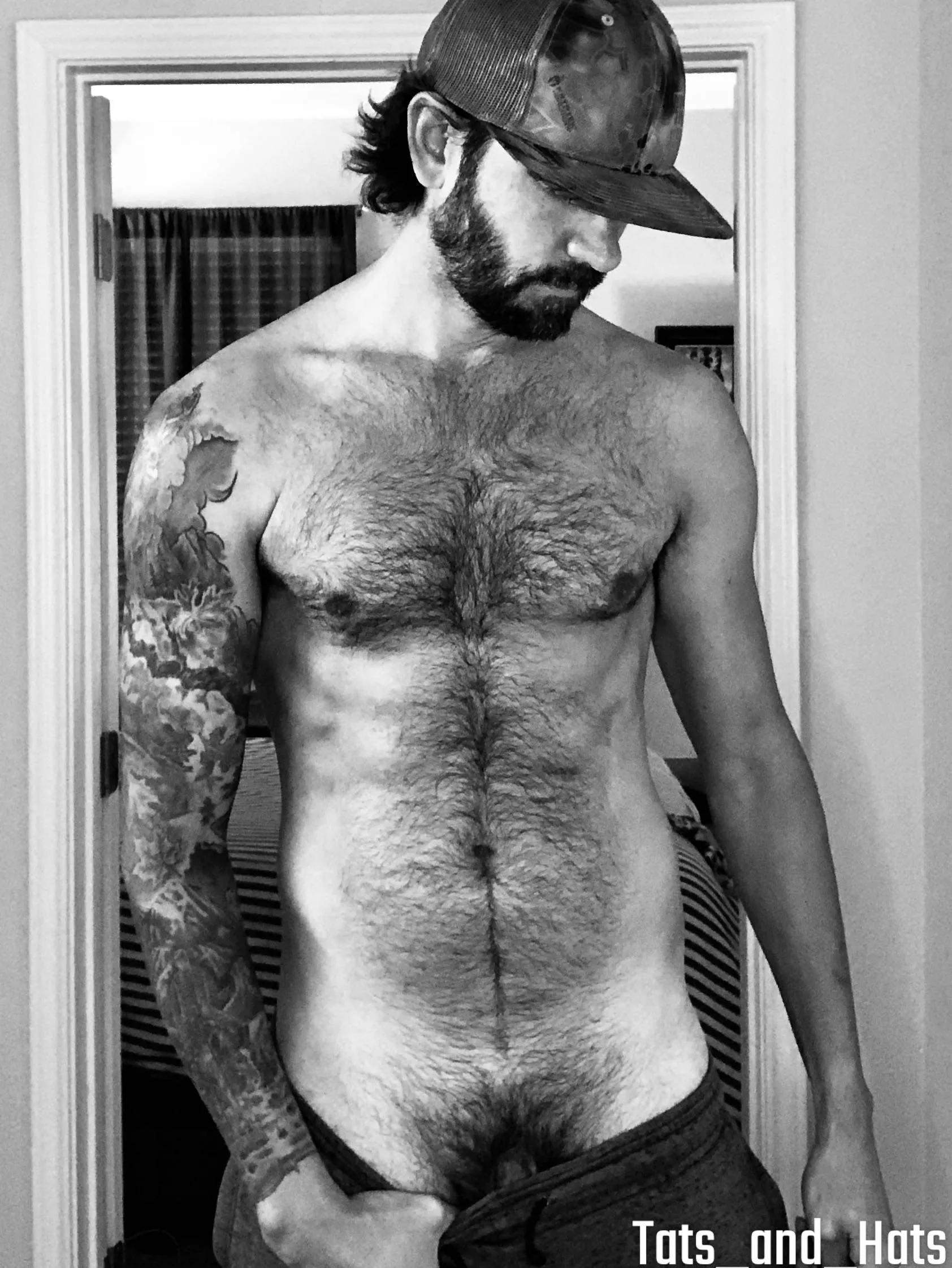 Lunch time, you hungry?