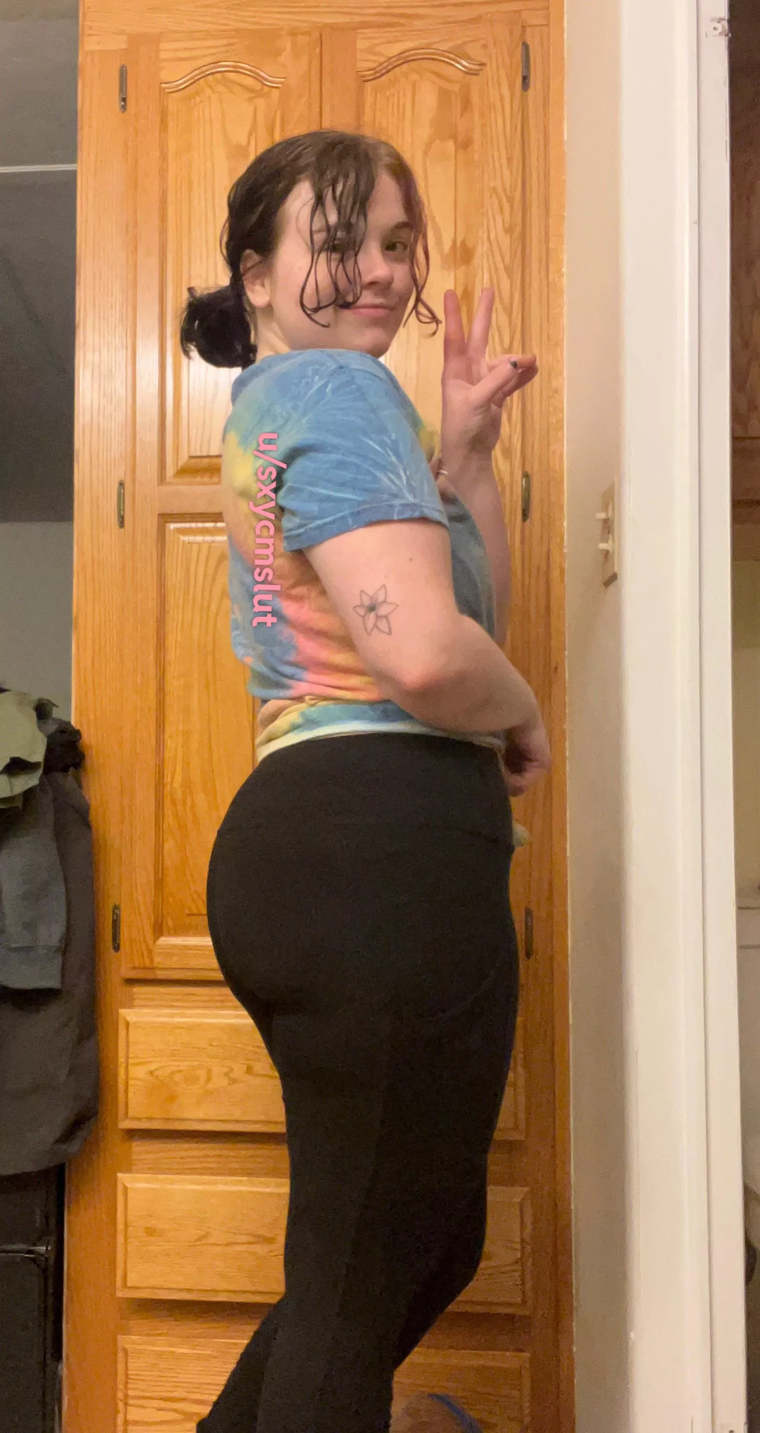 My ass is fantastic in leggings 🫶