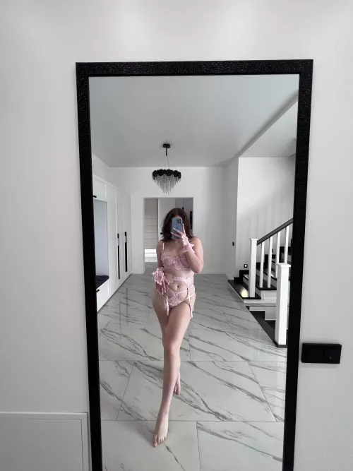 take this outfit off me