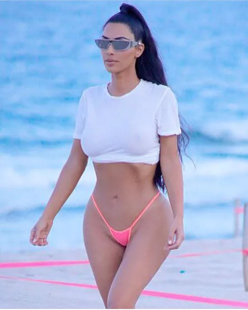 Taking my time stroking to my buddies young gf who looks like Kim Kardashian