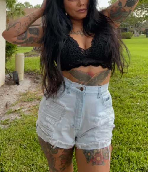 Women of color have beautiful skin, gorgeous hair, and mesmerizing eyes.