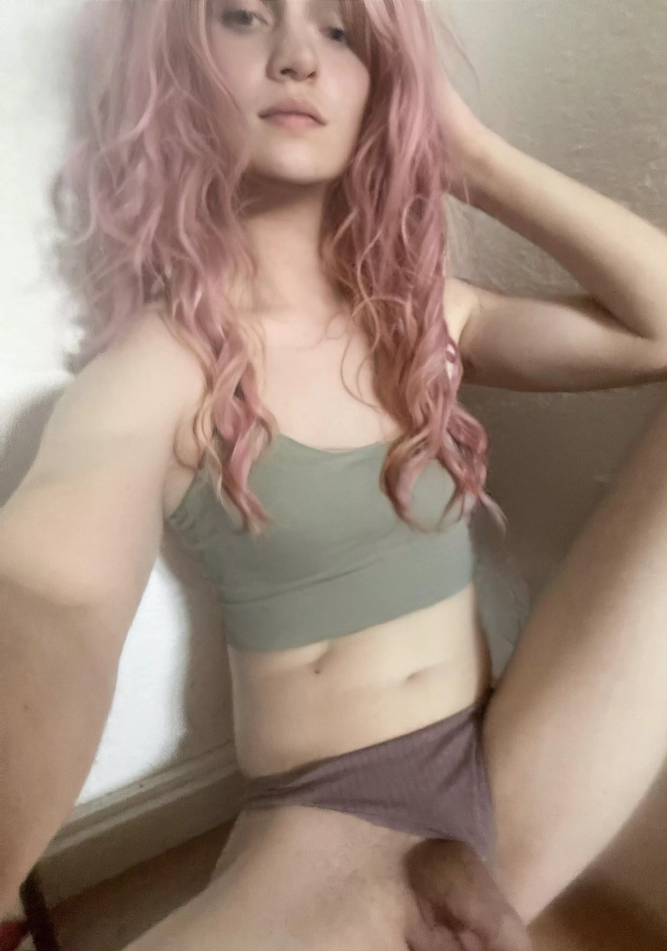 Would u suck a 19 y/o off? 😇💕Please 👉👈🥺