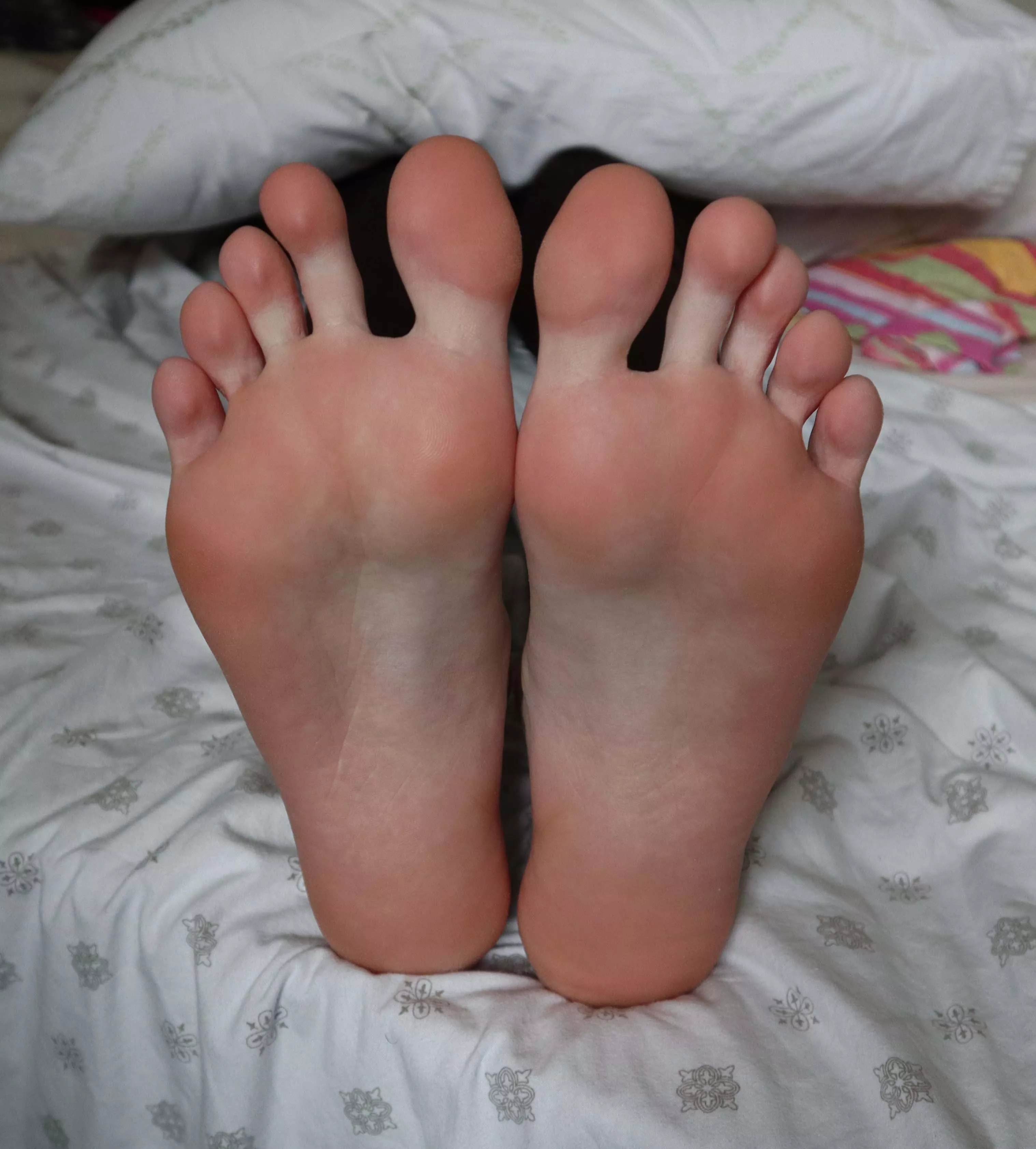 Would you like to wake up to my soft soles like this? 🤭