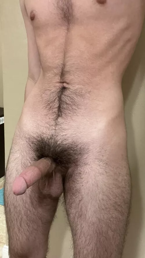 18yo keeping it hairy