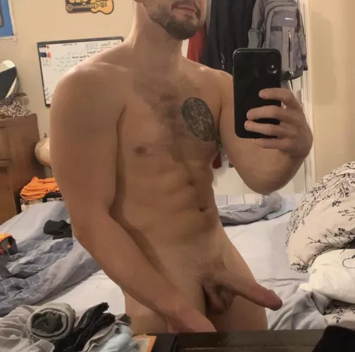 [34] just a fit guy with a hung cock 😝