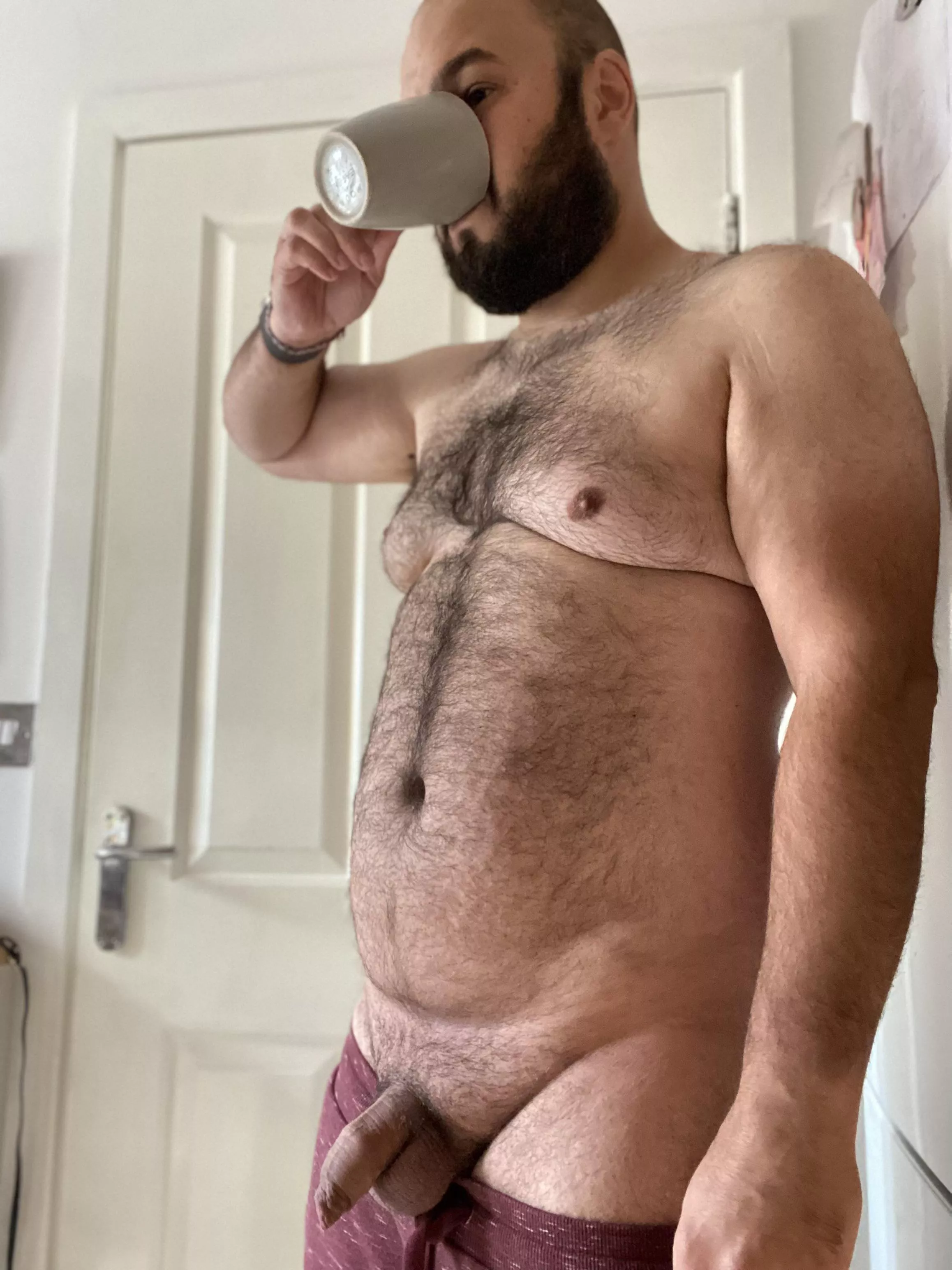(37) Chubby Dude enjoying his morning coffee, bit of a breeze for some reason…
