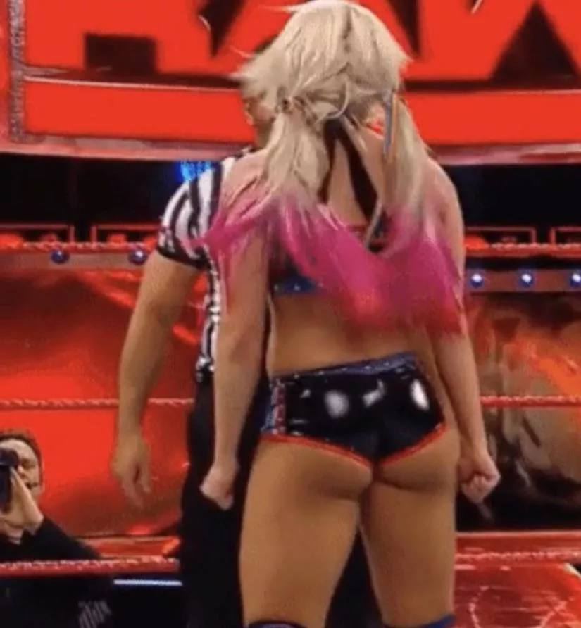 Alexa Bliss ass