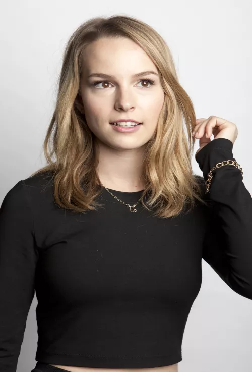 Bridgit Mendler