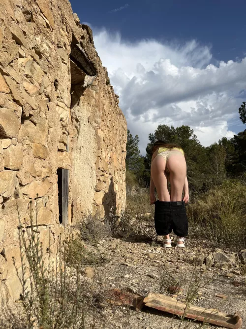 Discover the seductive power of stone's embrace 💋