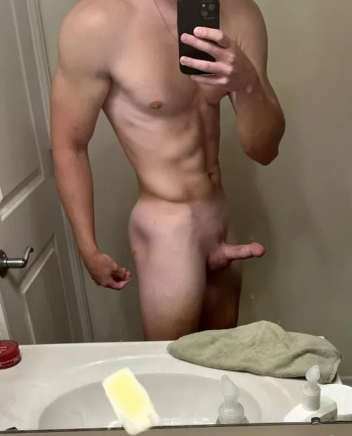 first post here! dms open