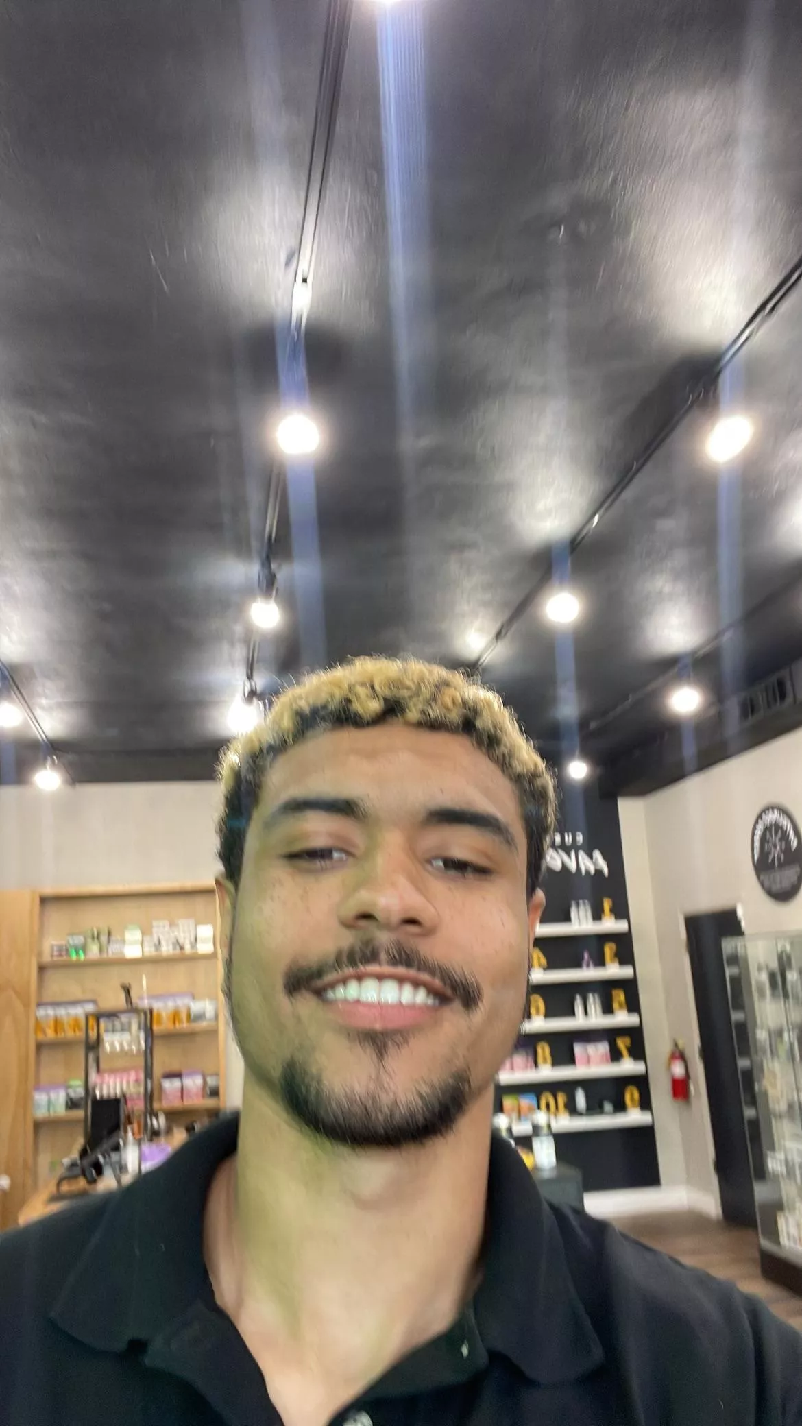 Hope you guys are having a good week and an even better weekend! Have fun and regret nothing, love 💜