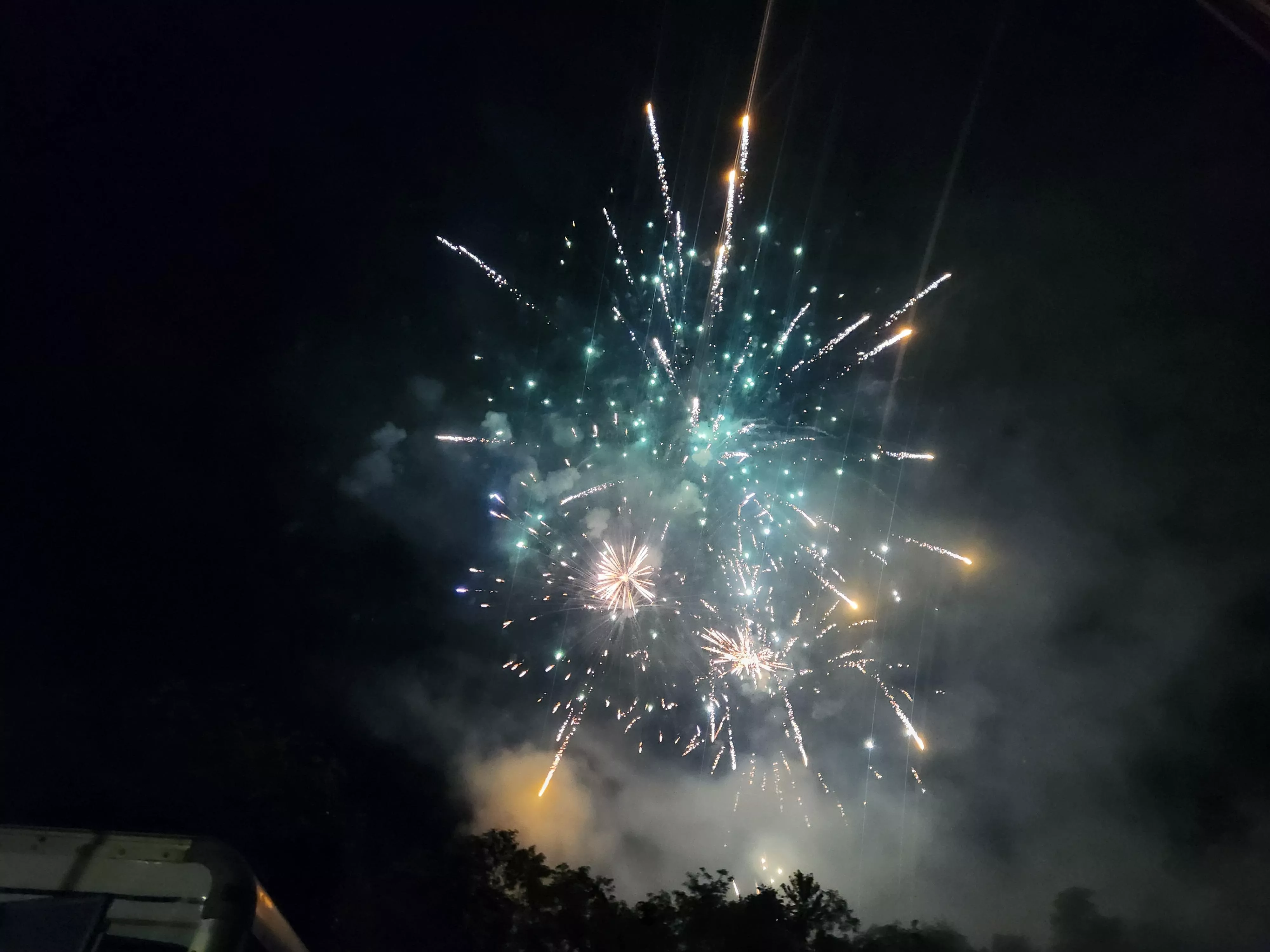 It should be illegal to post photos of potential pops or the aftermath of a pop without showing a video of the pop.