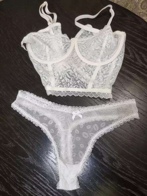 💋Its a good set for our first date?