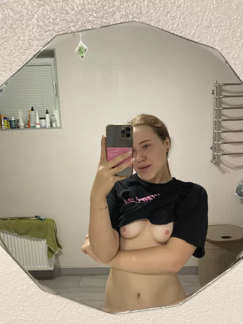 Little boobs are the best kind, agreed?