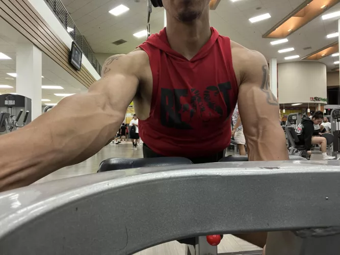 Love having this many veins.