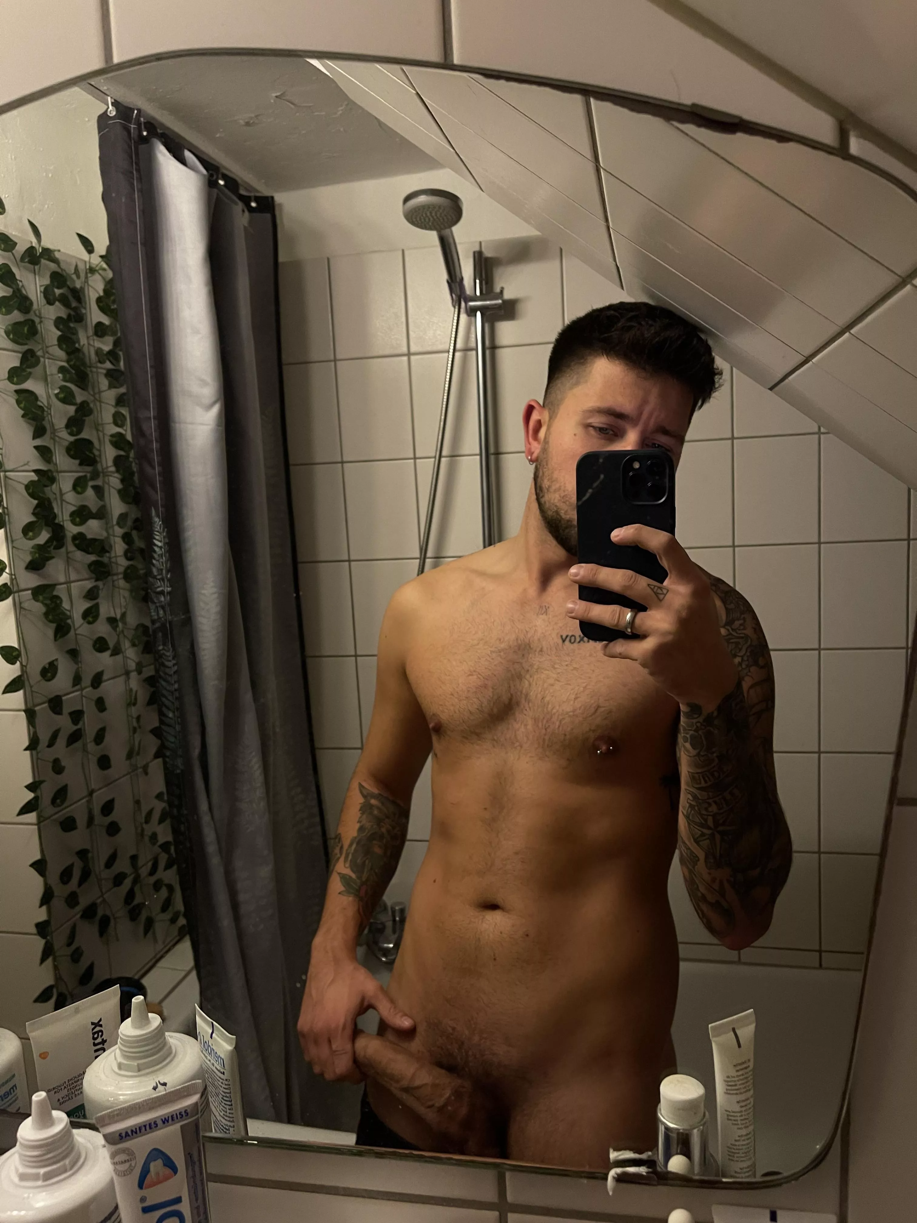 Morning shower morning wood 😌