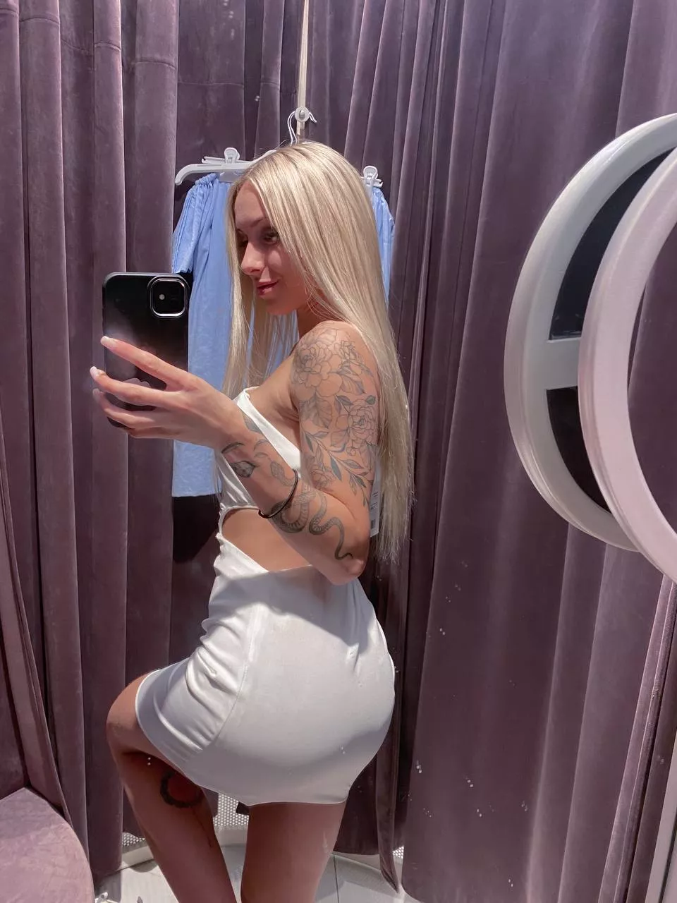 Platinum dress, Platinum Blonde