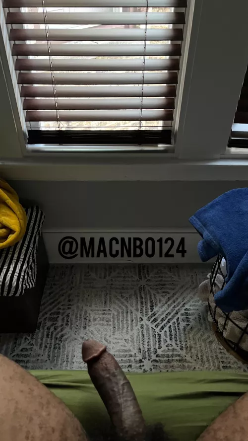 Somebody come suck it 😮‍💨