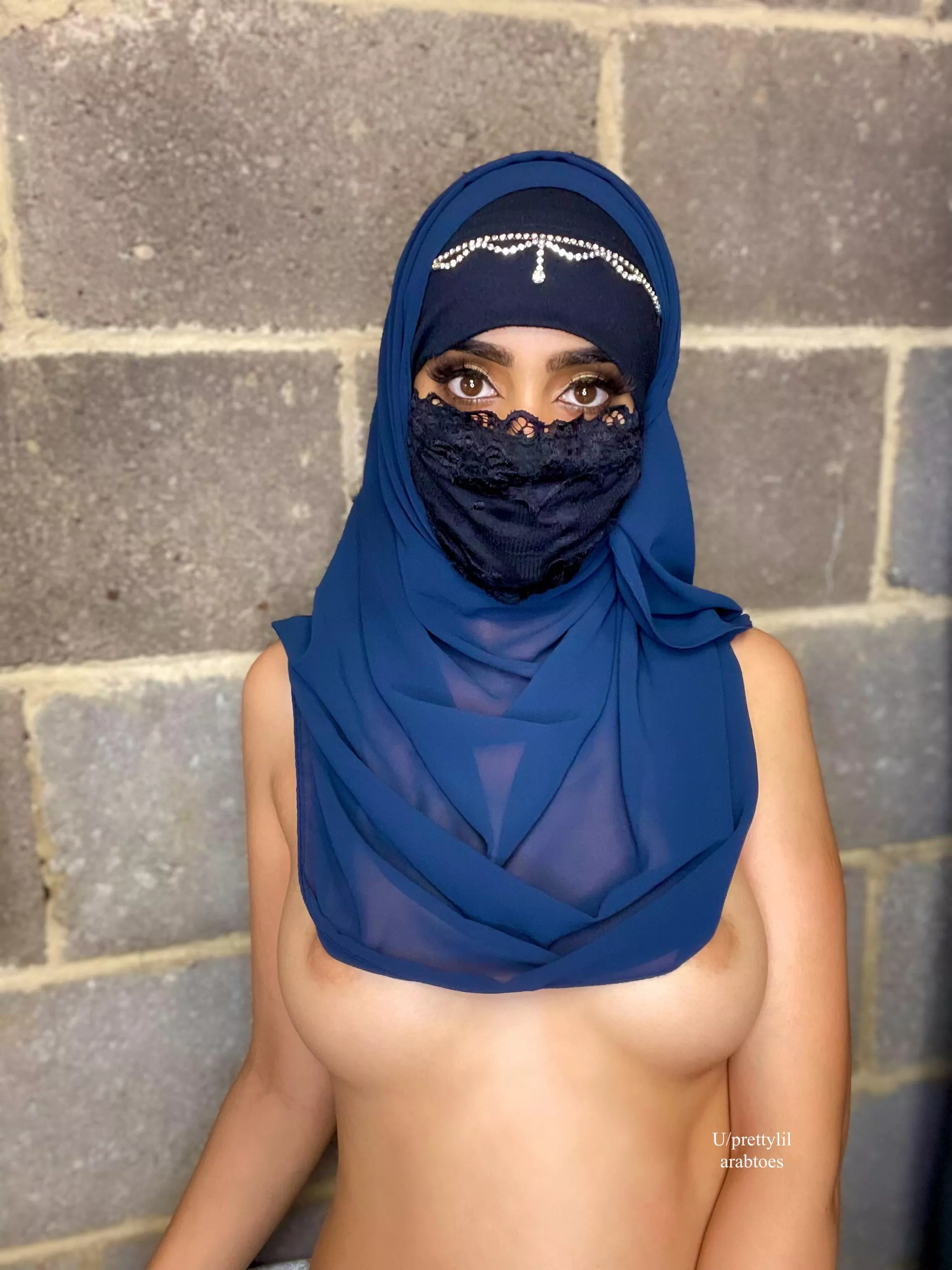 [TW] Hijabi girls are the sluttiest