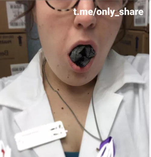 Dirty Panties in the Office: Pleasing Mistress, What's Your Opinion? [OC]