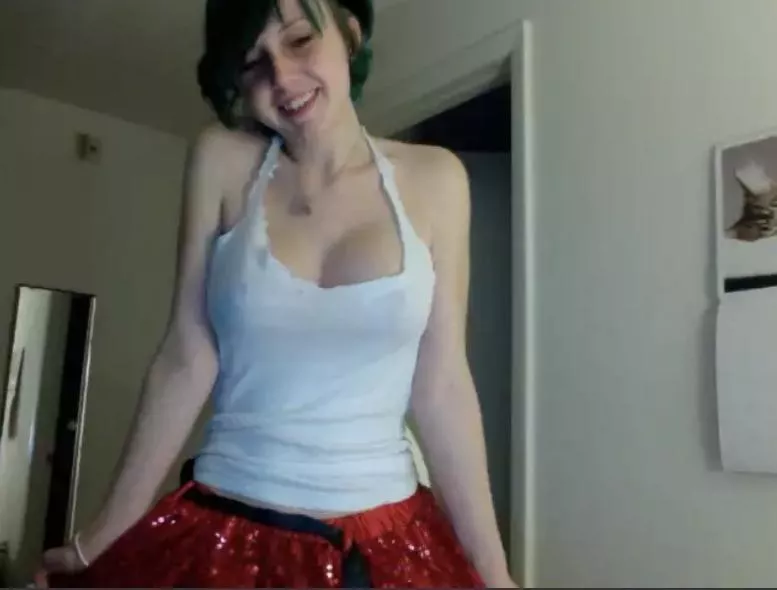 F21 i want an older hairy submissive man