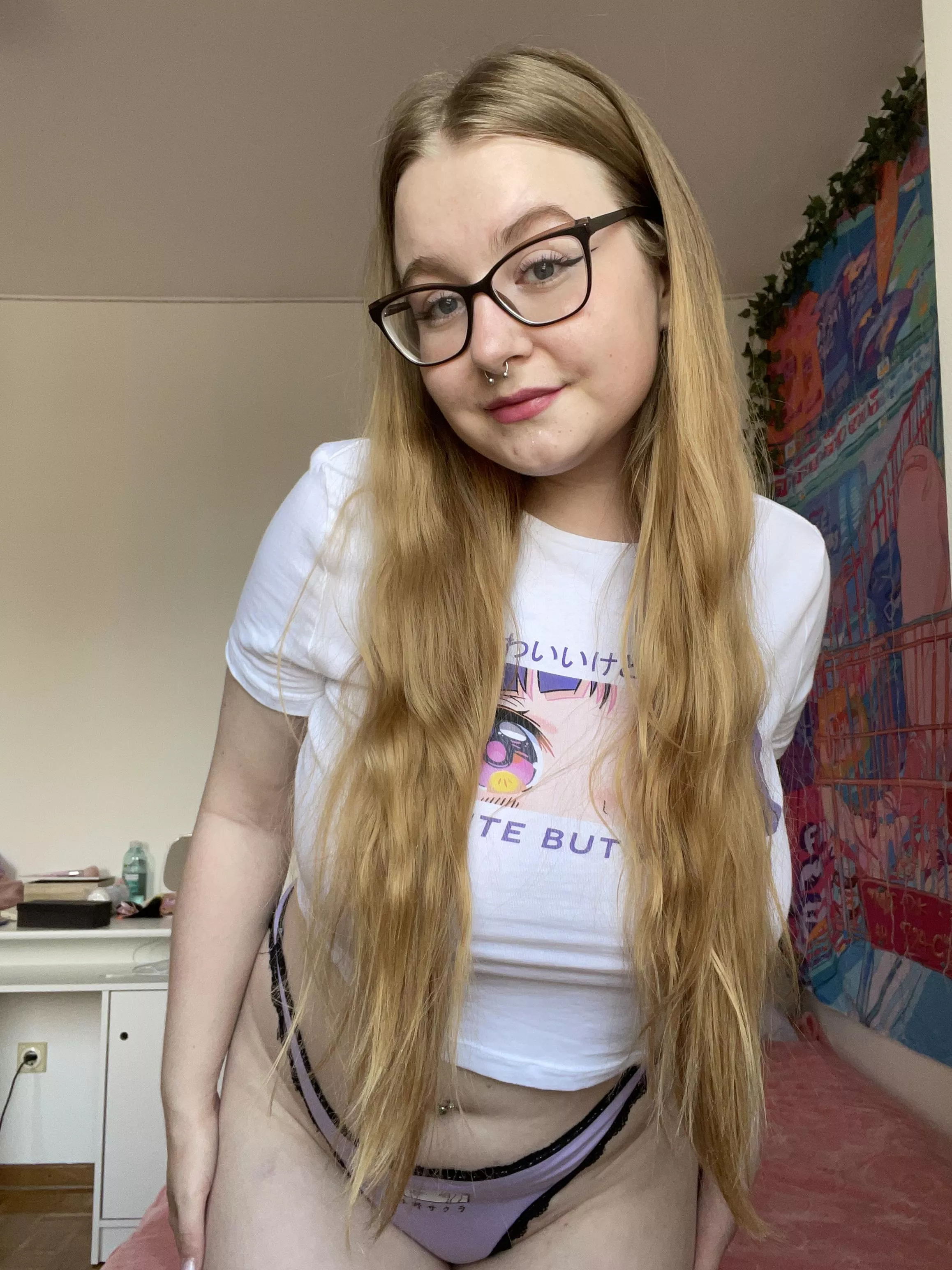 Home pics of me smiling are great and so comfy