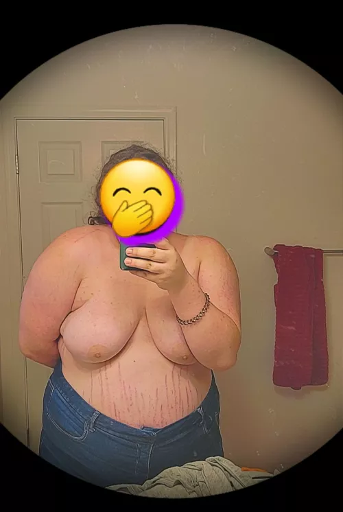 i love my jean shorts 🤍