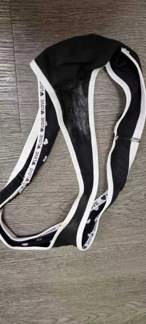 Messy kitty at it again