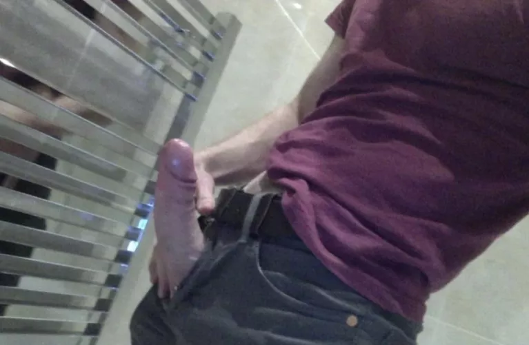 My cock is so hard it feels like it’s about to explode 🤯 had to skip out of a party and go to the bathroom to take care of it