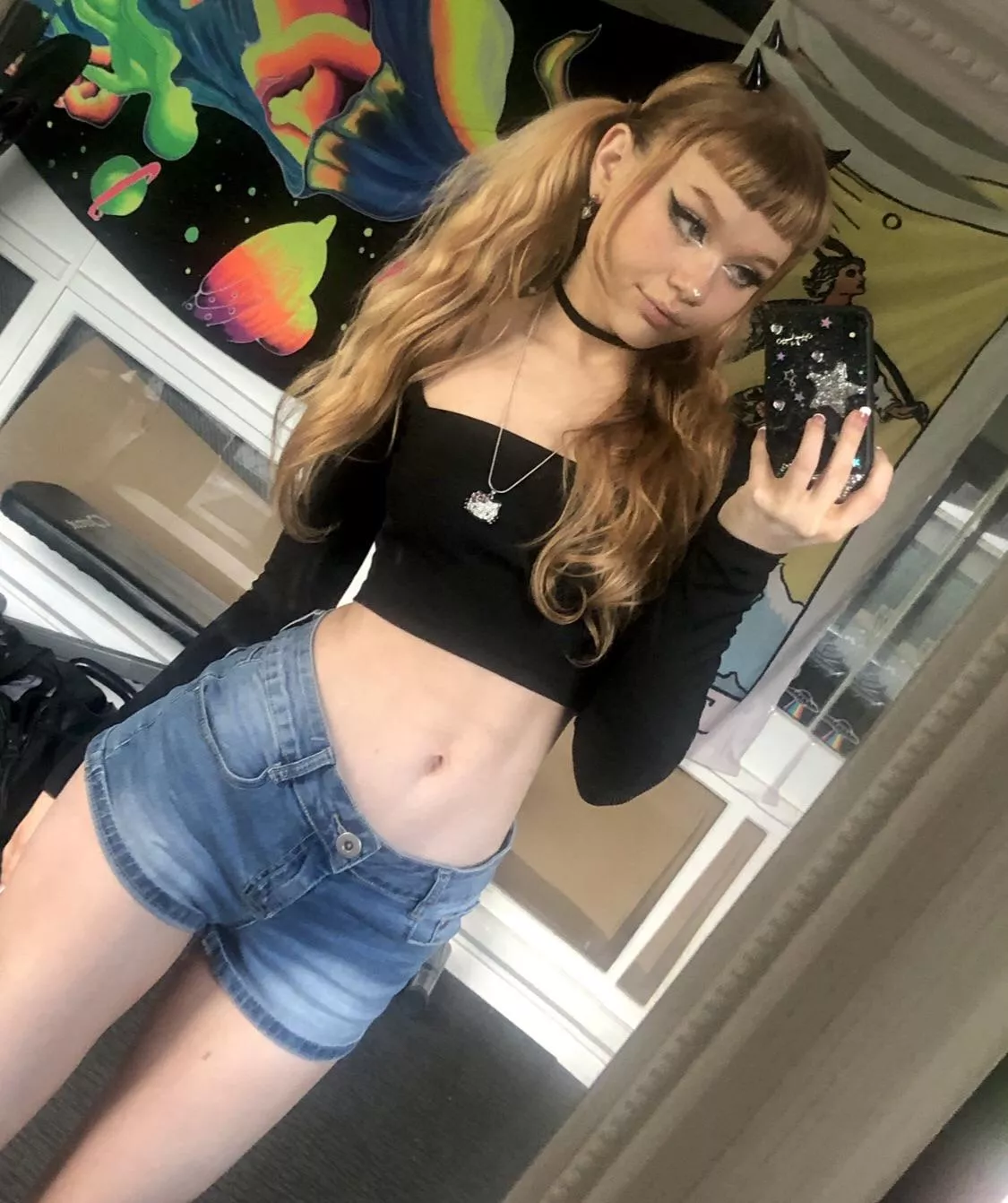 showing off my tummy