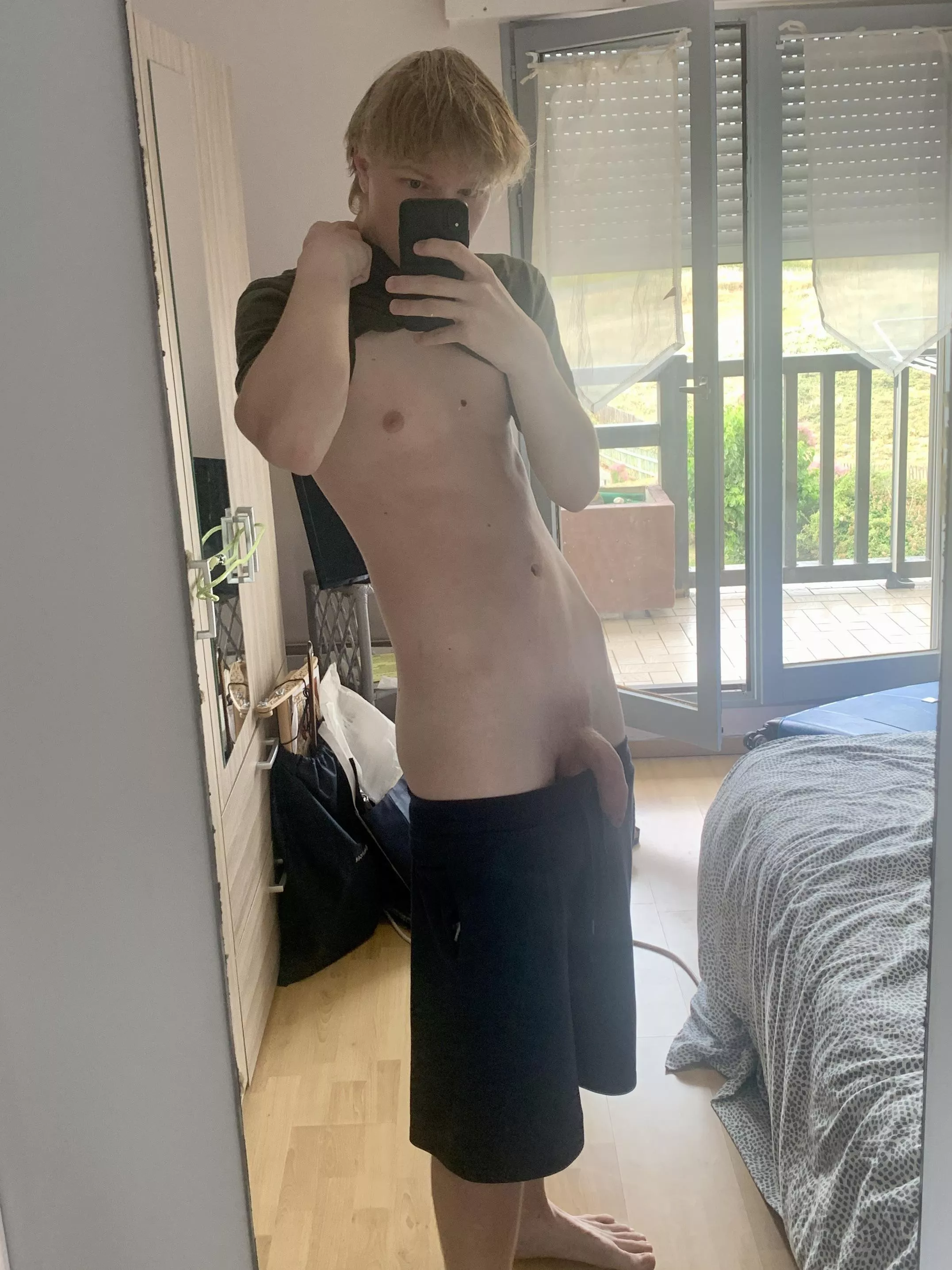 18, can someone get me hard pls