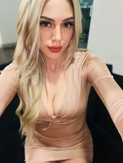 Are my melons grabbing your attention?