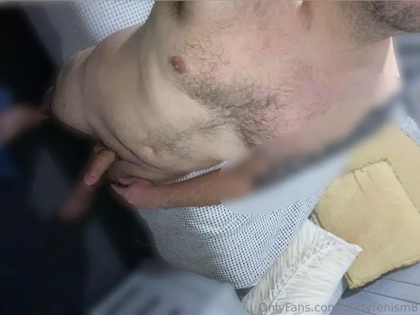 Average post of an average dude on an average Sunday night with the average as anything cold weather 🙃