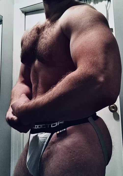 Horny Alpha Jock DM open