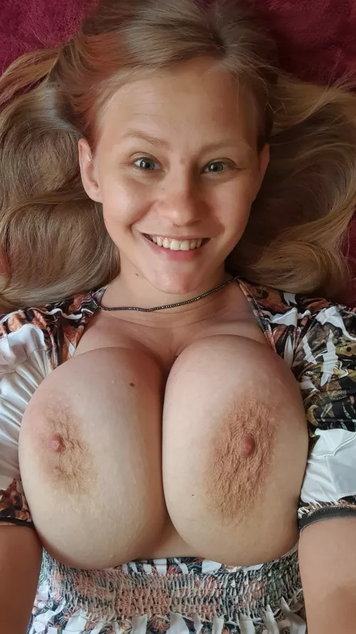 How can you rate my selfie rack. heh