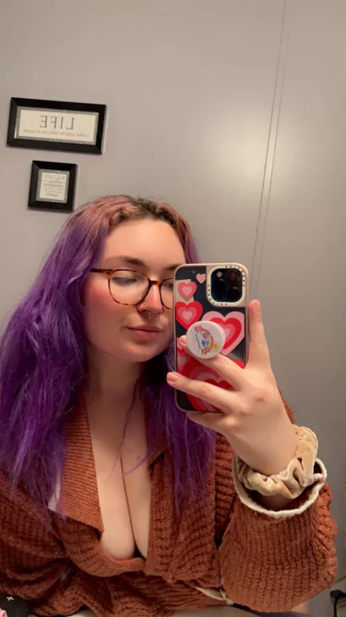 I feel so hot in this pic, what do you think?