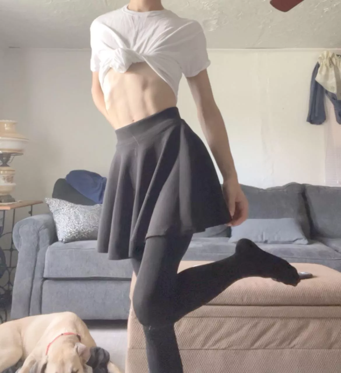 I love being home alone on a saturday :3