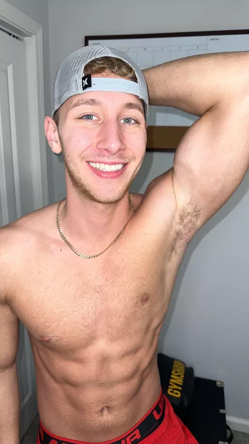 I never wear deodorant, bury your face in it