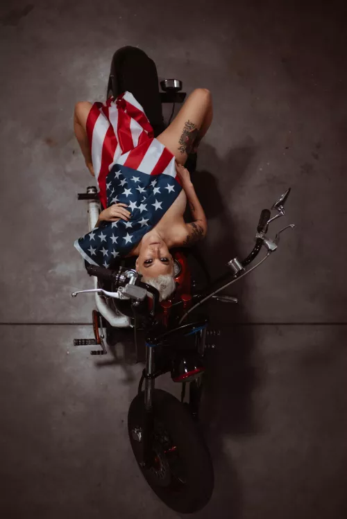 Look at those Stars and Stripes!