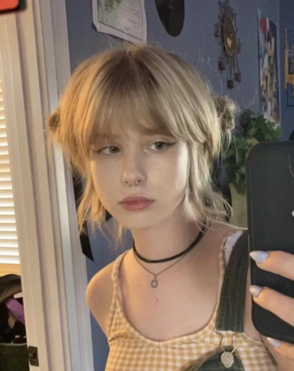 M19 just got back cuz I lost my account login:3