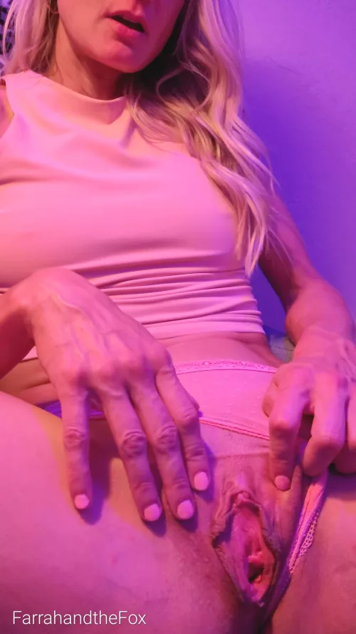 My 🌷 after a night of being fucked by my husband and our single guy fwb 😈