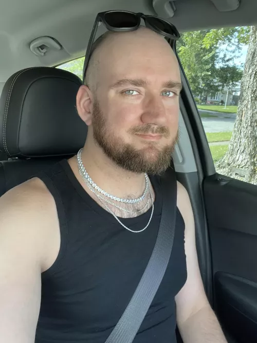 Trimmed my beard a bit and feeling good