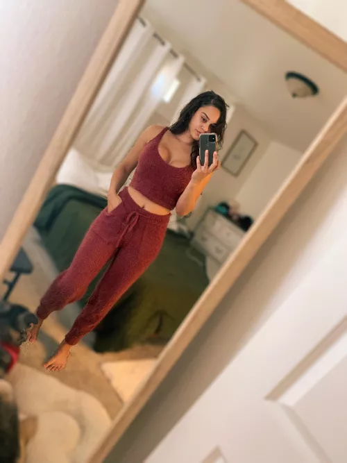 When the kids are away, Mom lounges all day