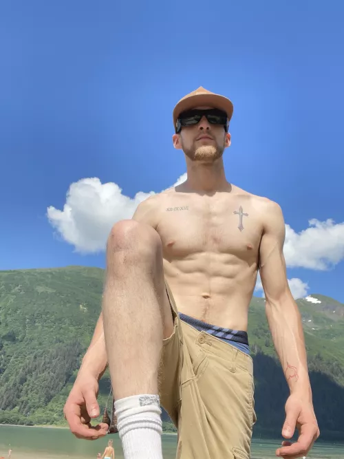 Anyone wanna see more??