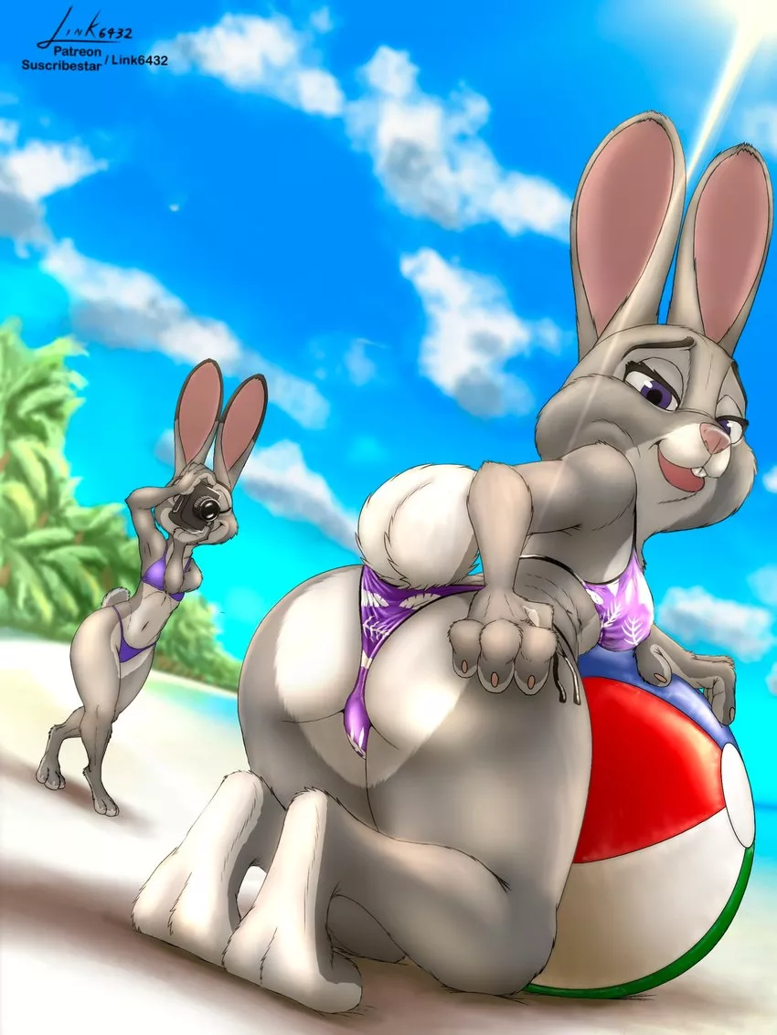 Bonnie unleashing her MILF energy. (Link6432)